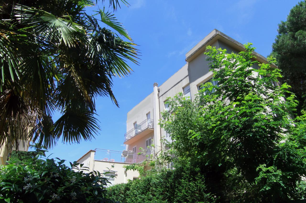 Hotel Garni Picnic Riccione Exteriör bild