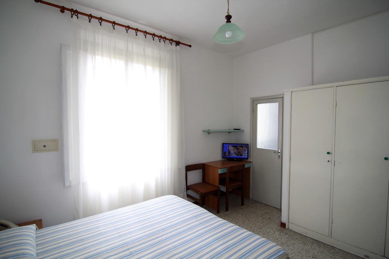 Hotel Garni Picnic Riccione Exteriör bild