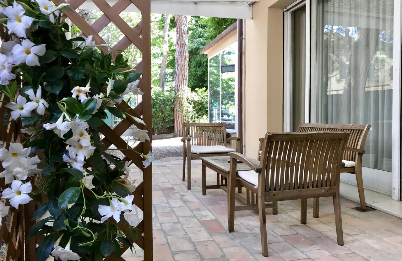 Hotel Garni Picnic Riccione Exteriör bild